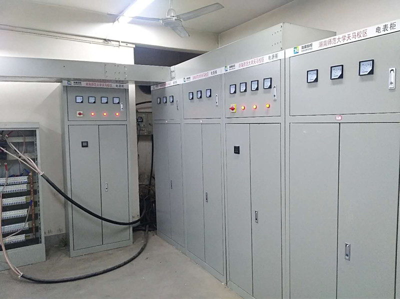 控制柜